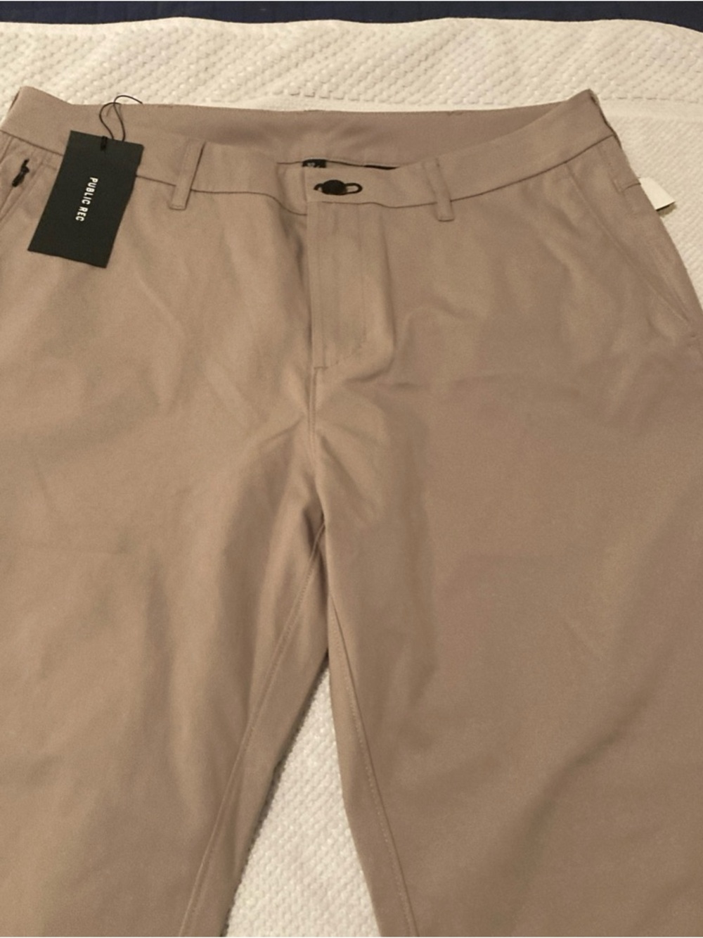 Public Rec Dealmaker Mens Stretch Chino Pants 32/32 NWT $138 color is sand